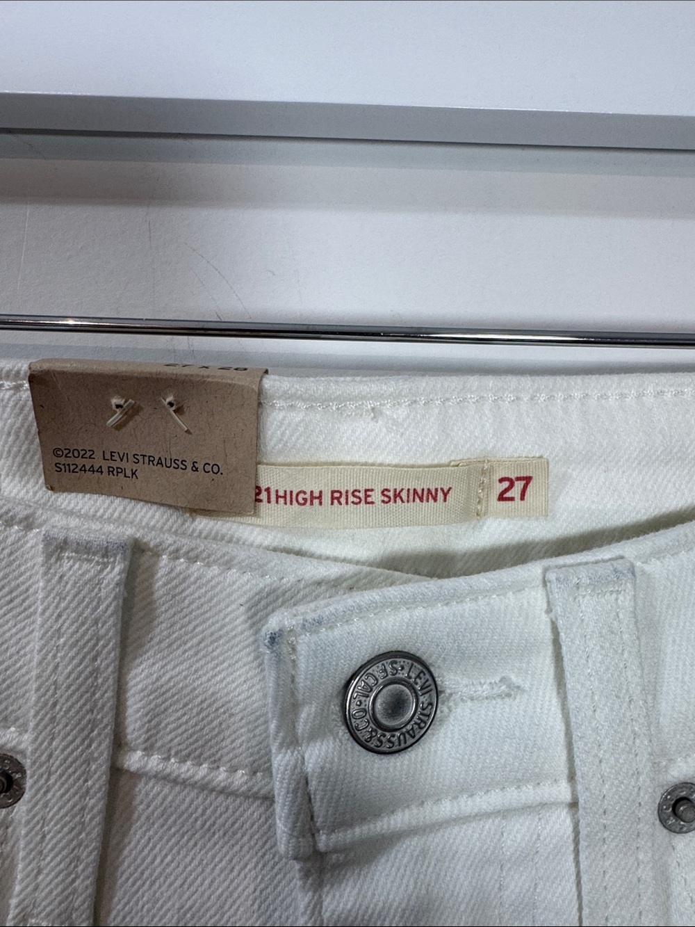 Women's White Levi's® 721™ High Rise Skinny Jeans - Size 27 x 28 - Picture 5 of 9